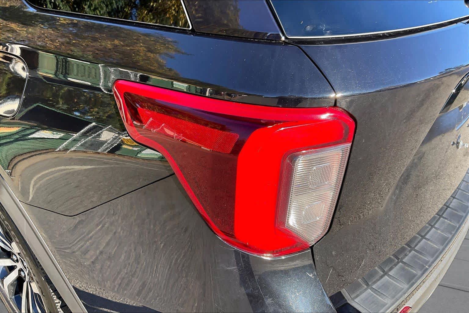 Used 2021 Ford Explorer ST w/ Equipment Group 401A AWD/4WD image 27