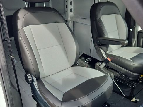 Used 2025 RAM ProMaster 1500 w/ Convenience Group image 12