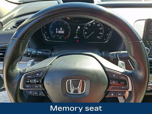 Used 2021 Honda Accord Touring image 4