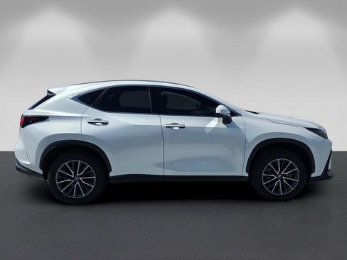 Used 2023 Lexus NX 250 FWD w/ Towing Package (2000 Lbs) image 3