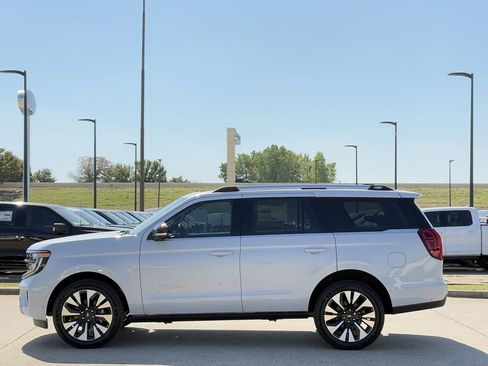New 2025 Ford Expedition Platinum w/ Platinum Ultimate Package image 33