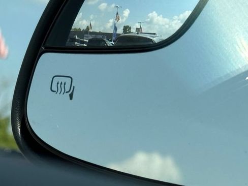 Certified 2018 Ford Taurus SEL FWD image 22