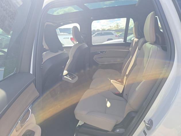 Used 2026 Volvo XC90 B6 Plus AWD/4WD image 6