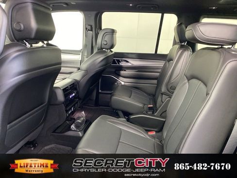 New 2026 Jeep Grand Wagoneer 4WD image 31