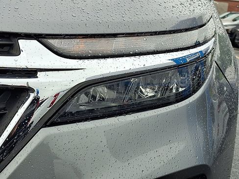 Used 2023 Chevrolet Equinox LS AWD/4WD image 10