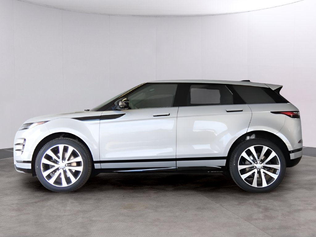 Used 2026 Land Rover Range Rover Evoque Dynamic SE AWD/4WD image 4