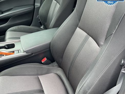 Used 2019 Honda Accord EX image 20