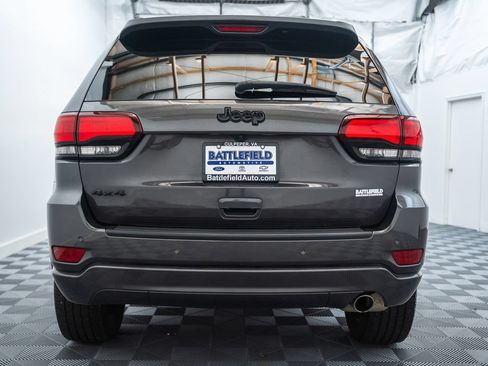Used 2021 Jeep Grand Cherokee Laredo X AWD/4WD image 6