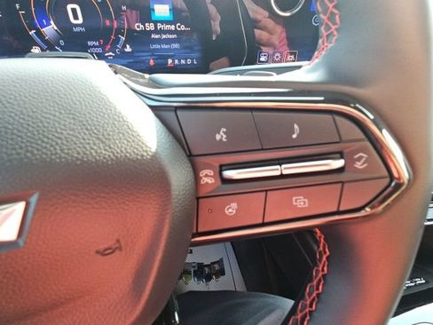 Used 2024 Chevrolet Traverse RS w/ LPO, Floor Liner Package FWD image 29