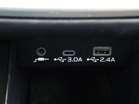 Used 2024 Subaru Outback Premium AWD/4WD image 41