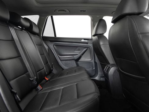 Used 2014 Volkswagen Jetta TDI image 22