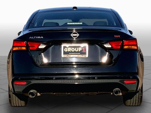 Used 2024 Nissan Altima 2.5 SR FWD image 5