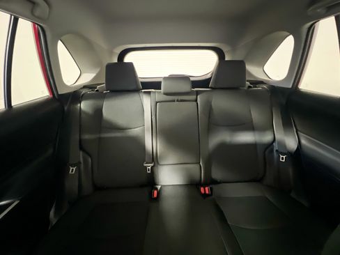 Used 2024 Toyota RAV4 LE image 31