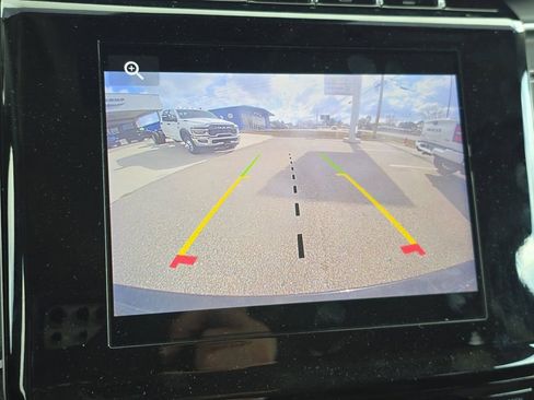 Certified 2023 Jeep Grand Cherokee Laredo w/ Luxury Tech Group I image 26