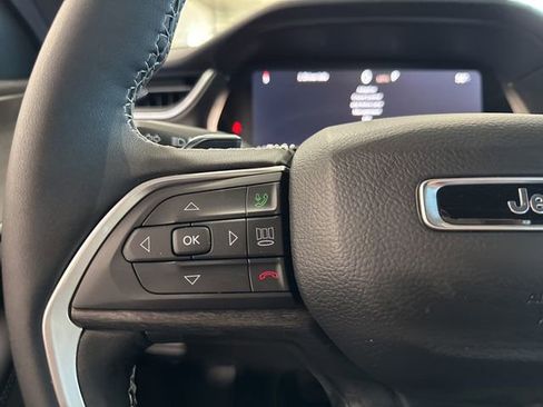 New 2025 Jeep Grand Cherokee L Limited w/ Luxury Tech Group II image 12