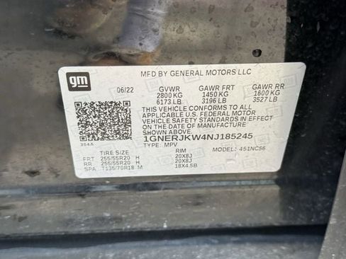 Used 2022 Chevrolet Traverse RS FWD image 36