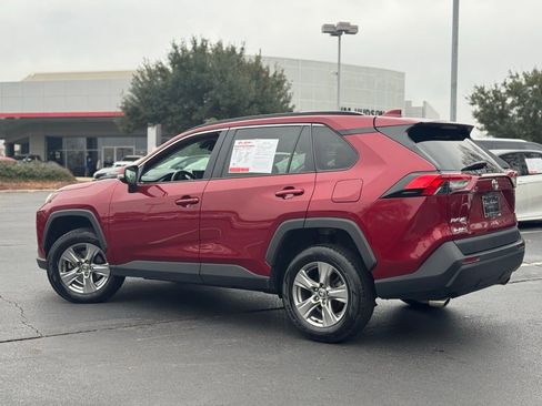 Used 2023 Toyota RAV4 XLE image 9