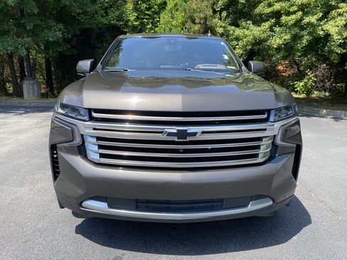 Used 2021 Chevrolet Tahoe High Country AWD/4WD image 3