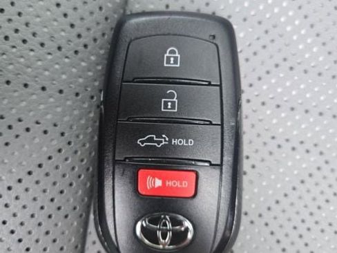 Used 2025 Toyota Tundra Limited image 28