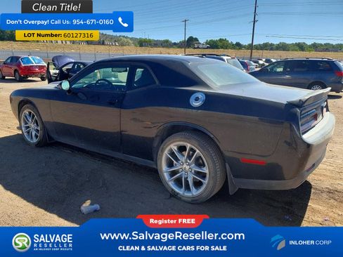 Used 2022 Dodge Challenger GT AWD/4WD image 3