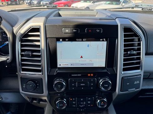 Used 2017 Ford F250 Lariat w/ Chrome Package image 28