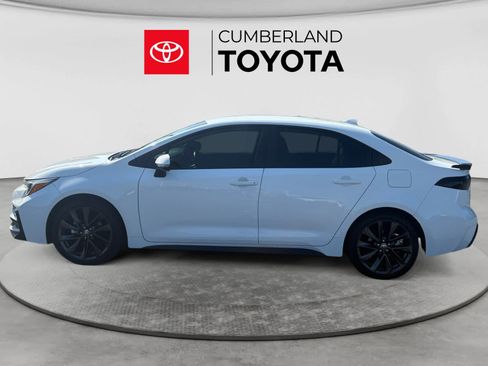 Used 2024 Toyota Corolla SE FWD image 2