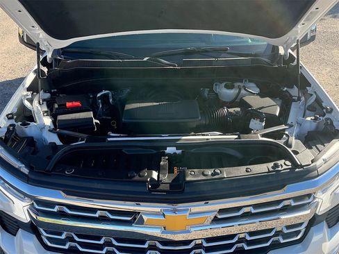 Used 2024 Chevrolet Silverado 1500 LTZ w/ Technology Package image 32