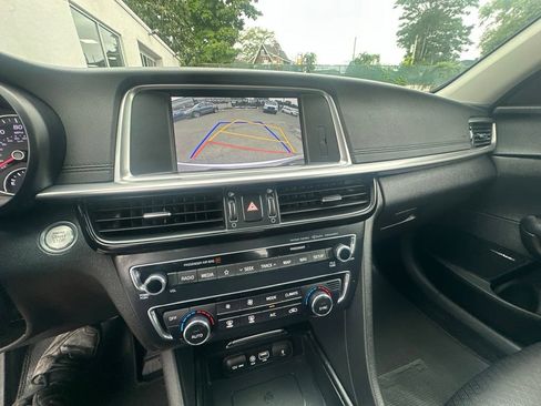 Used 2020 Kia Optima Premium FWD image 21