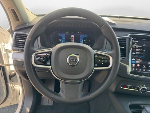 Certified 2025 Volvo XC90 B5 Core AWD/4WD image 10