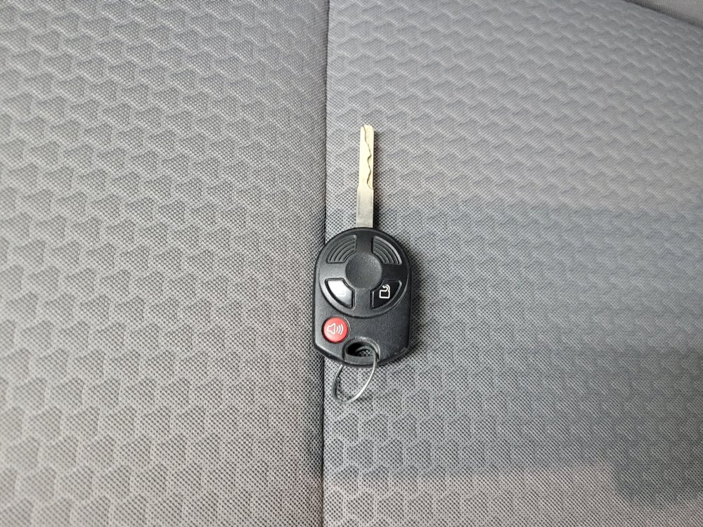 Used 2017 Ford Escape SE AWD/4WD image 32