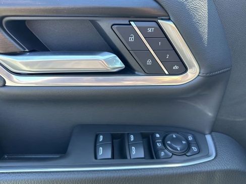 New 2025 GMC Sierra 2500 Denali w/ Denali Reserve Package image 24