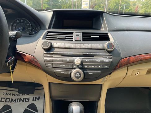 Used 2012 Honda Crosstour EX image 14