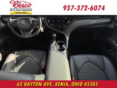 Used 2023 Toyota Camry SE image 8