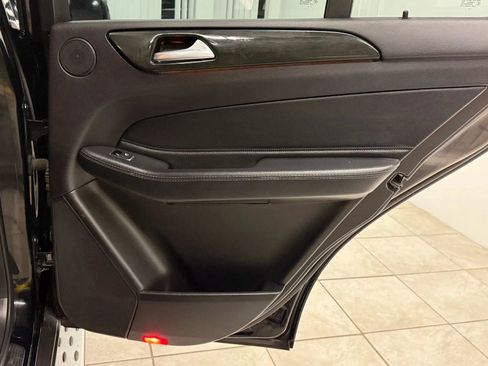 Used 2016 Mercedes-Benz GLE 350 w/ Premium Package image 19