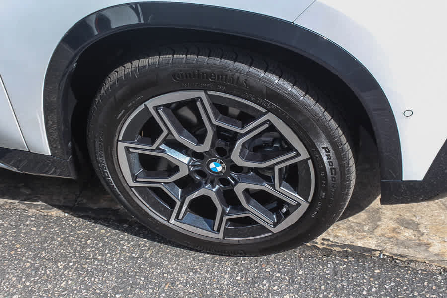 Used 2026 BMW X1 xDrive28i AWD/4WD image 15