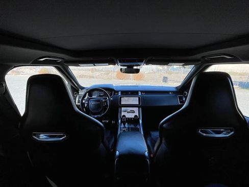 Used 2019 Land Rover Range Rover Sport SVR image 14