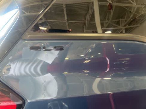 Used 2024 GMC Terrain SLE w/ Driver Convenience Package image 4