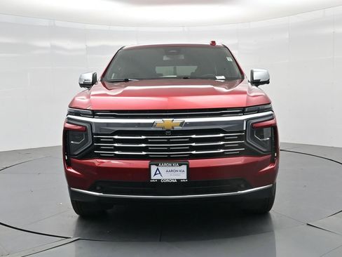 Used 2025 Chevrolet Suburban Premier image 15