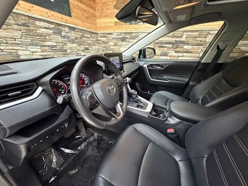 Used 2021 Toyota RAV4 XLE Premium AWD/4WD image 10