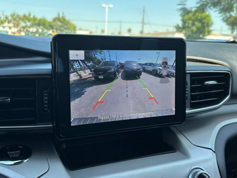 Used 2024 Ford Explorer XLT w/ Equipment Group 202A RWD image 21