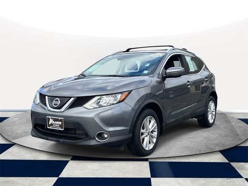 Used 2019 Nissan Rogue Sport SV w/ All-Weather Package image 2