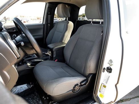 Used 2021 Toyota Tacoma SR image 29