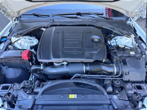 Used 2018 Jaguar XE Prestige AWD/4WD image 20