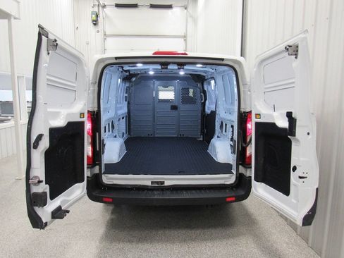 Used 2020 Ford Transit 150 Low Roof RWD image 15