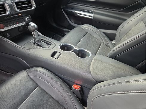 Used 2025 Ford Mustang GT Premium RWD image 10