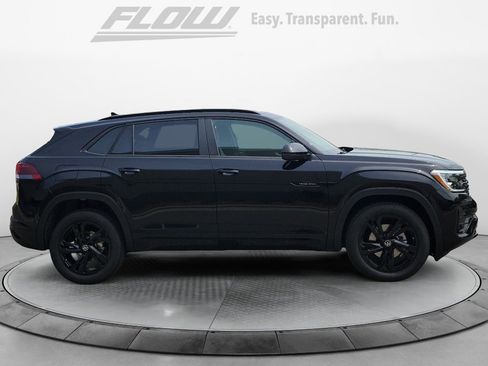New 2026 Volkswagen Atlas Cross Sport SEL R-Line AWD/4WD image 8
