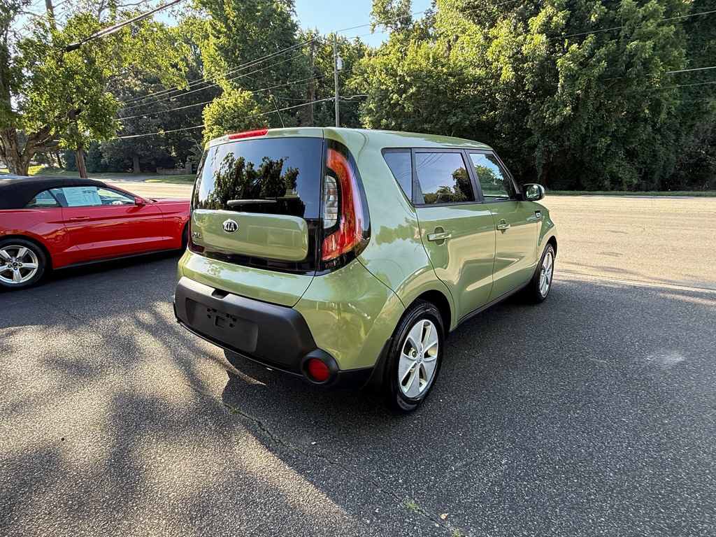 Used 2015 Kia Soul FWD image 4
