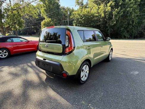 Used 2015 Kia Soul FWD image 4