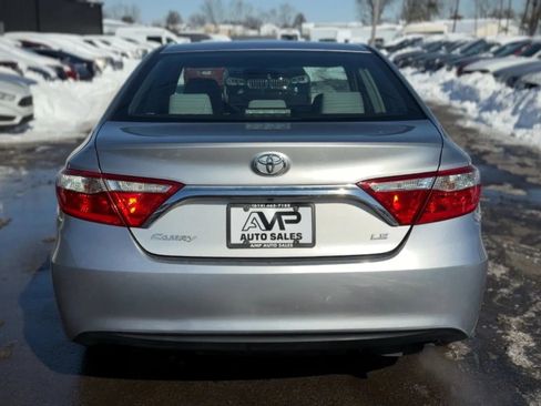 Used 2017 Toyota Camry LE FWD image 4
