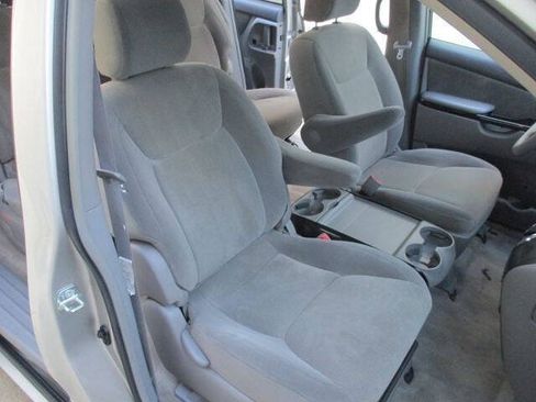 Used 2005 Toyota Sienna LE FWD image 7